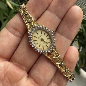 Vintage Geneva Ladies Gold Tone Nugget Watch Quartz Dainty Women’s